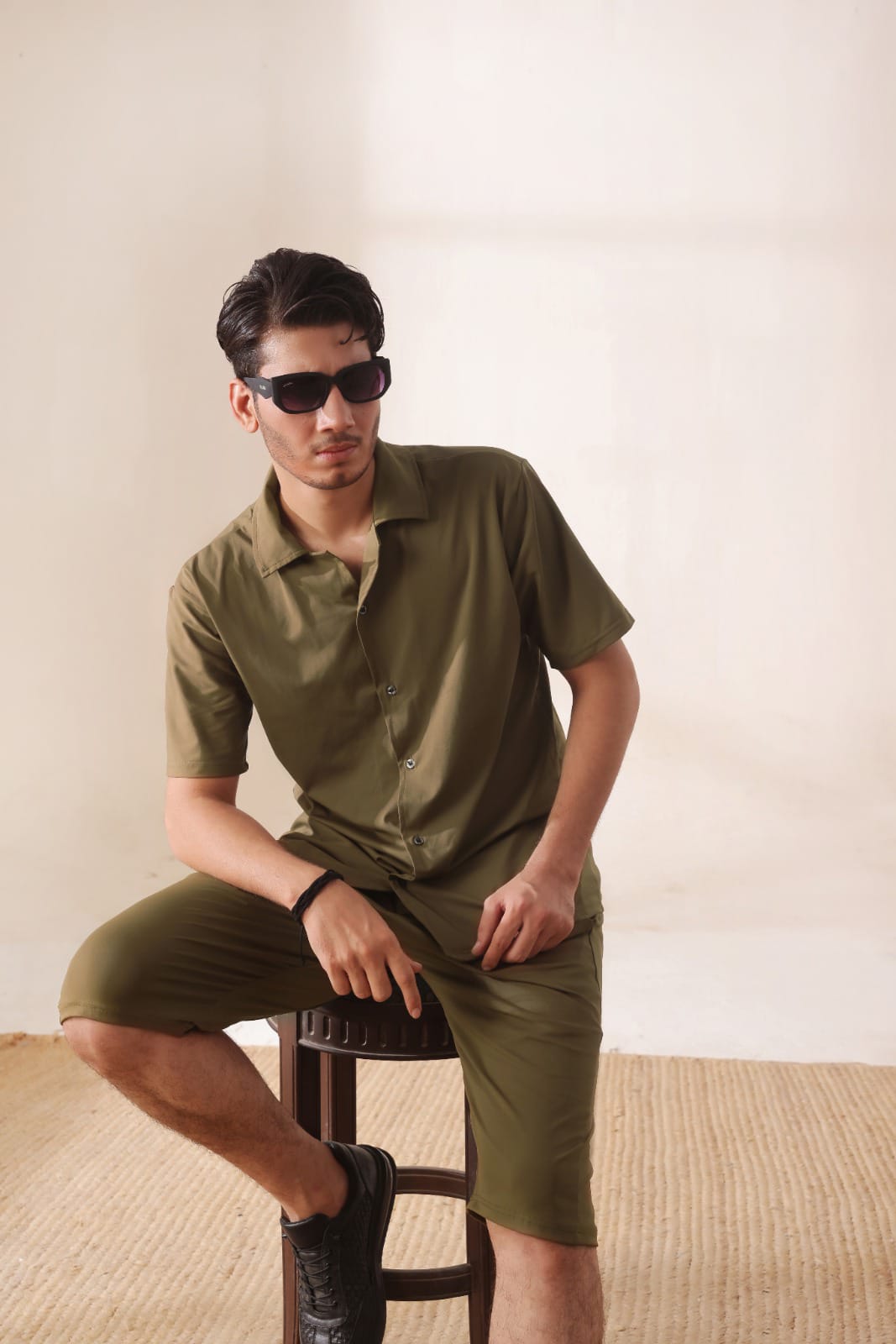 🫒 Olive Green Summer Activewear Set – UltraLite Collection by Strexwear