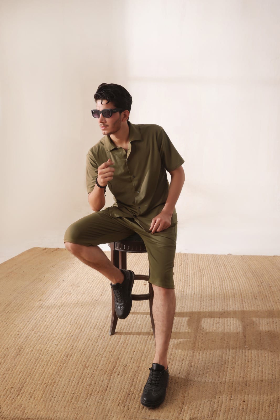 🫒 Olive Green Summer Activewear Set – UltraLite Collection by Strexwear
