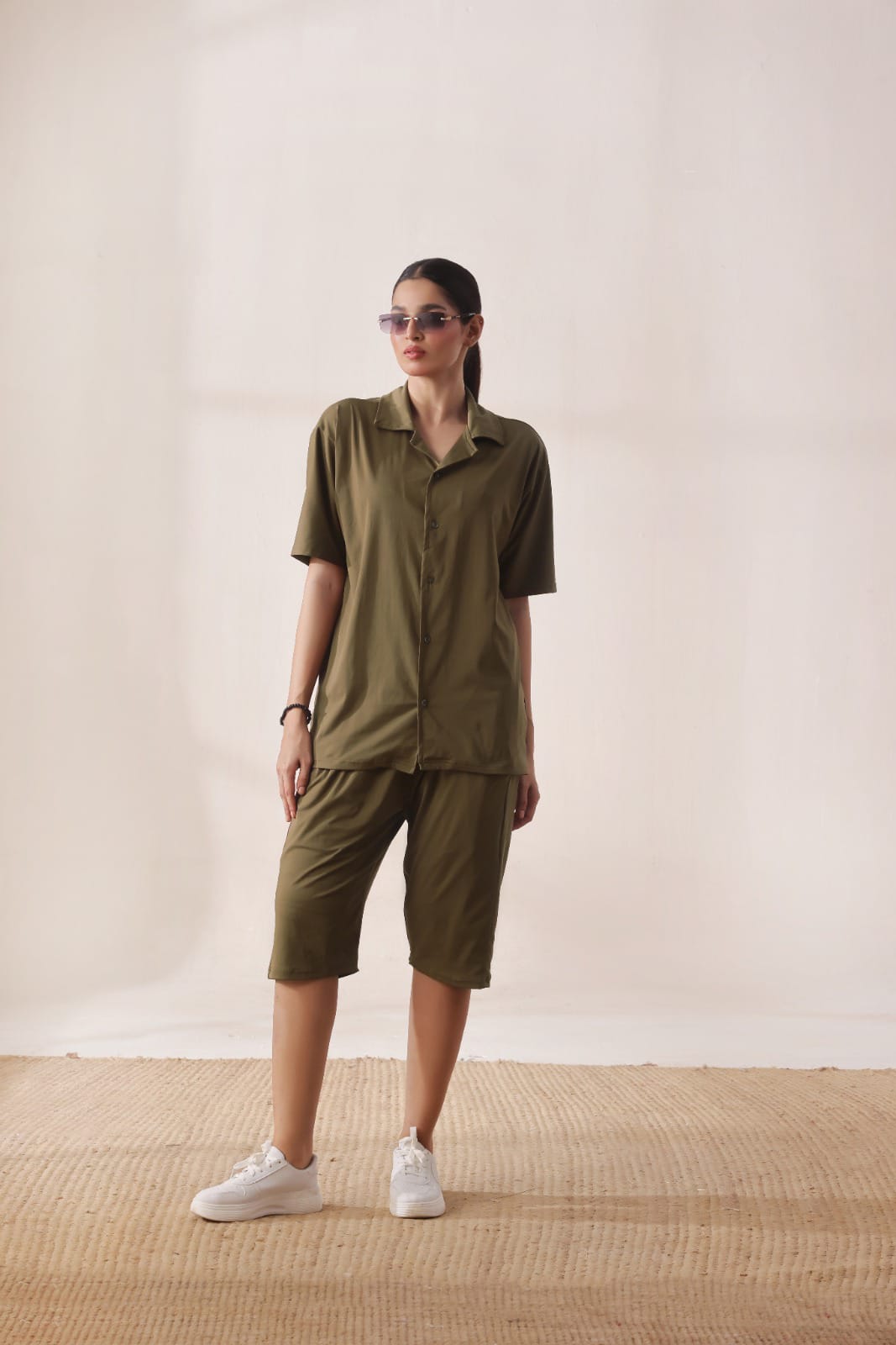 🫒 Olive Green Summer Activewear Set – UltraLite Collection by Strexwear